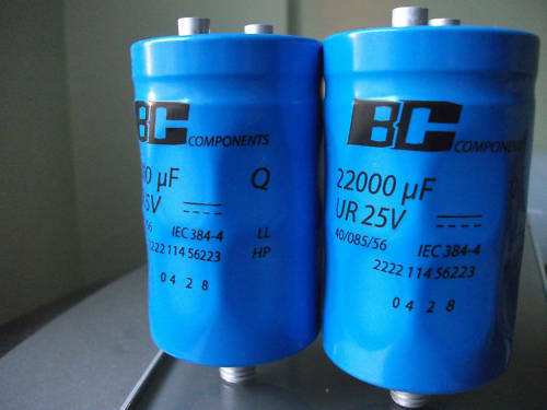 2x NEW 22000UF 25V BC 114 LOW ESR EXTREMELY HI _END LONG LIFE CAPS FOR AUDIO !!