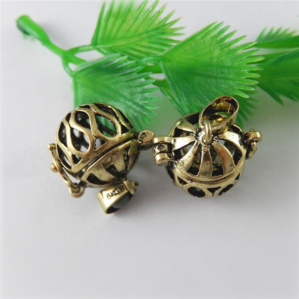 3 pcs Retro Bronze Bola Ball Openable Hollow Locket Brass Pendant DIY 20*16*16mm
