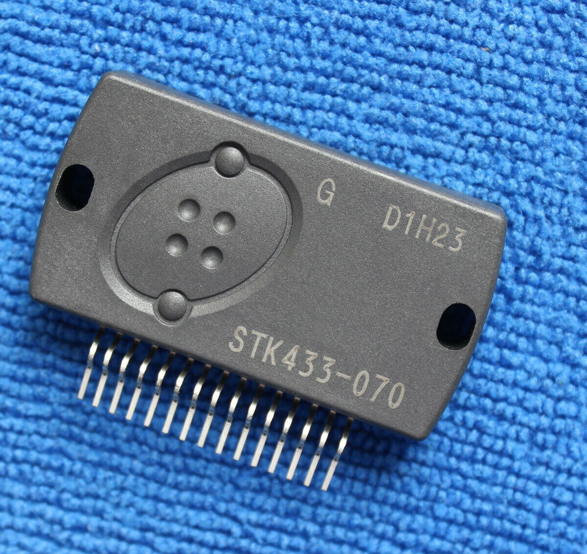 1pcs STK433-070 Integrated Circuit IC