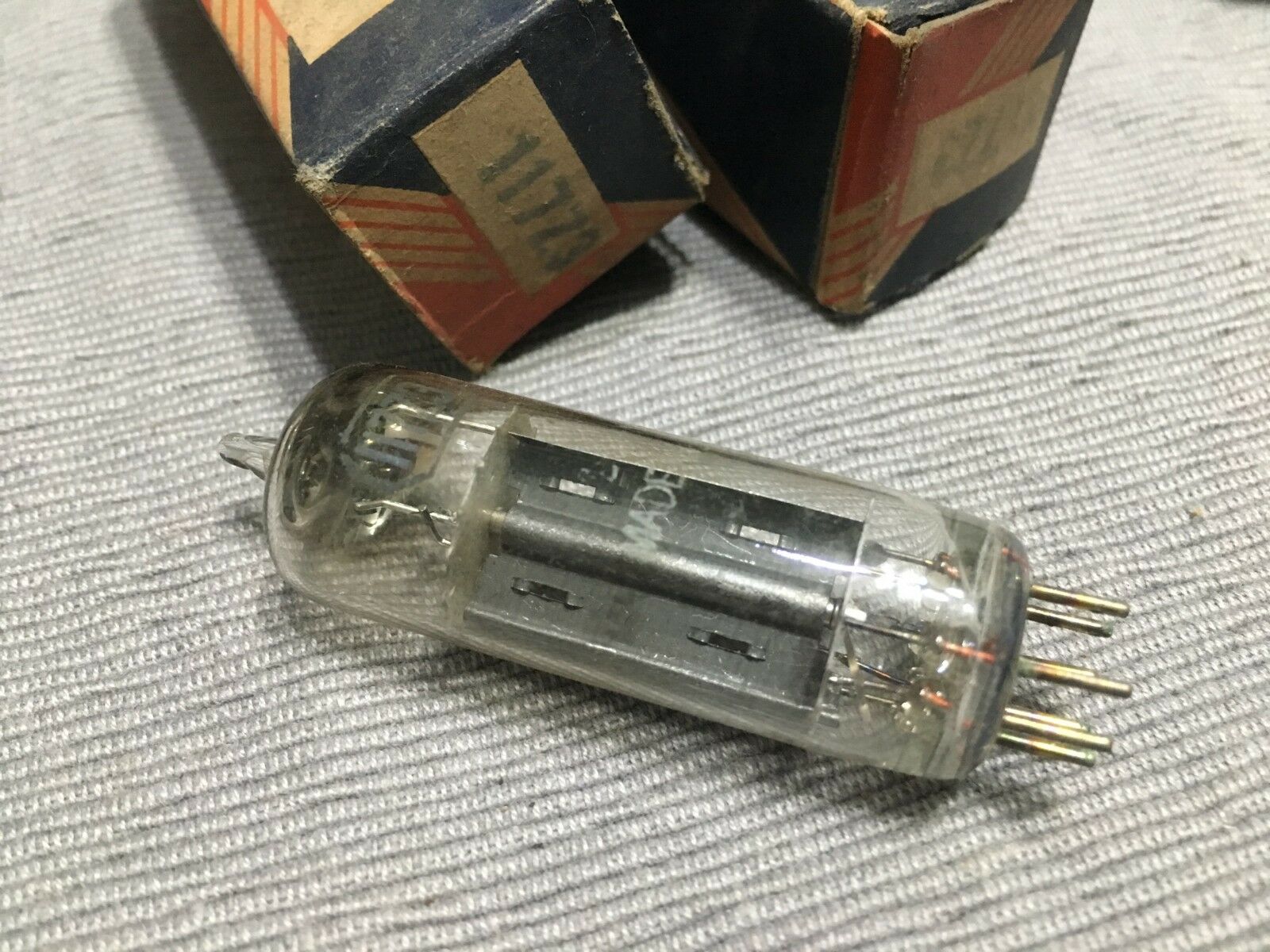 2pcs - GREYLOCK 117Z3 Vacuum tube NOS NIB