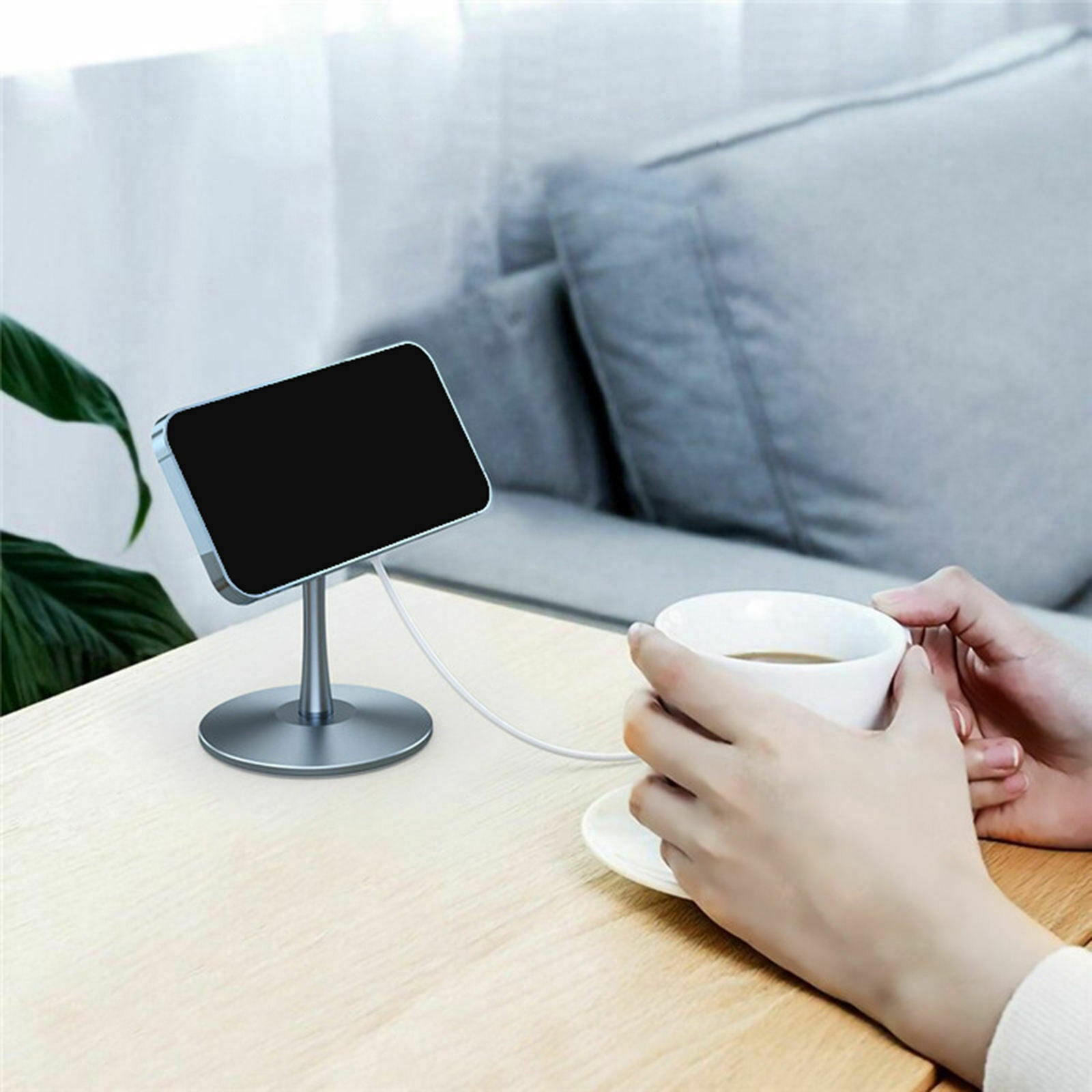 Desktop Wireless Charger Smartphone Holder Magnetic Stand Clamp for iphone12