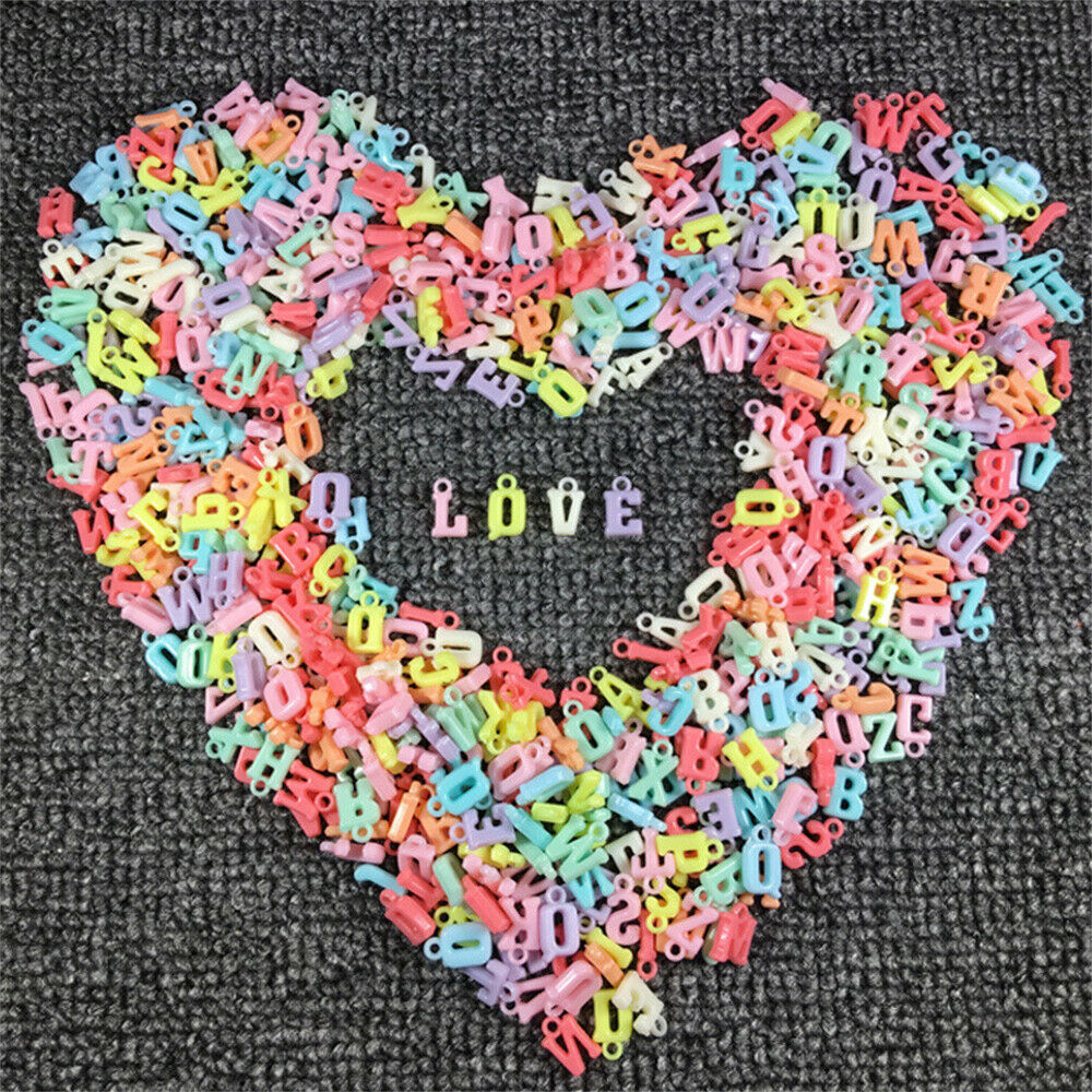 200pcs Assorted Acrylic Alphabet Charm Letter A to Z Pendant Keychain Dangle DIY