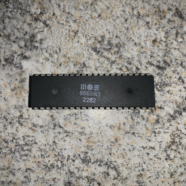 1PCS  IC MOS DIP-40 MOS6569R3 MPS6569R3 CSG6569R3 6569R3 6569