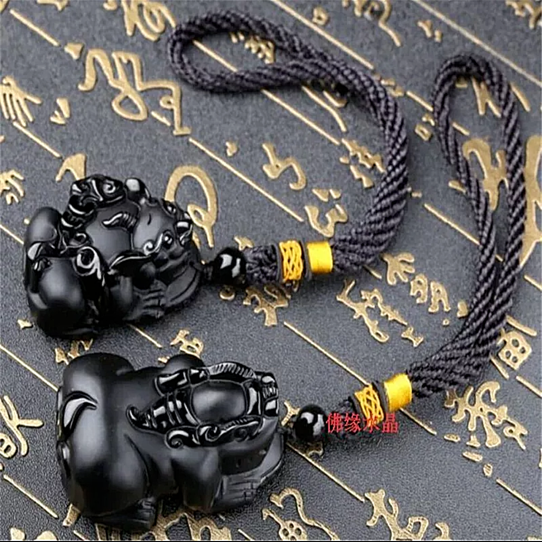 Natural Black Obsidian Hand Carved Chinese PiXiu Amulet Lucky Blessing Pendant