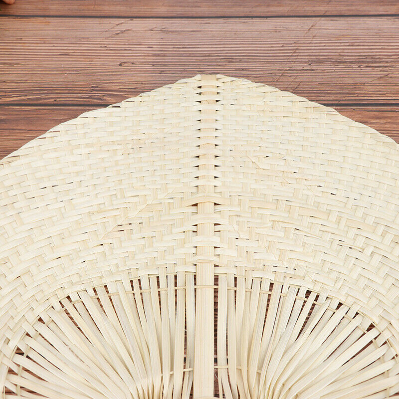 Chinese Style Handmade Palm Leaf Woven Hand Heart Shaped Mosquito Repellent F KX