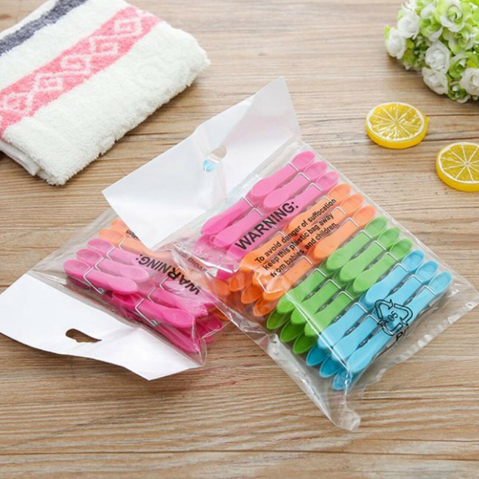 24pcs Plastic Clothes Pins Cloths Clips Pegs Towel Pins Storage Supplies
