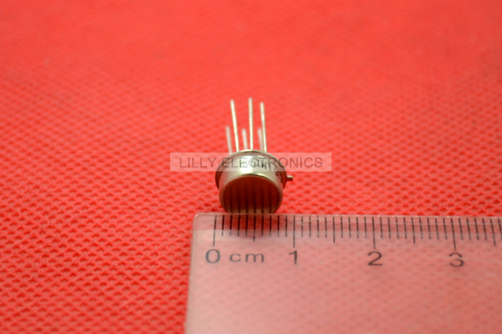 LM194H/883 20 mA 35 V 2 CHANNEL NPN Si SMALL SIGNAL TRANSISTOR TO-99 Package:CAN