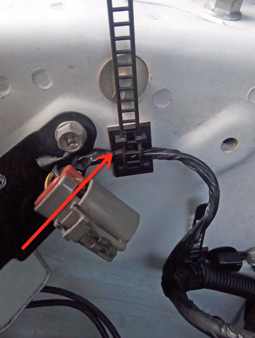 1PC Car Cable Wire Adjustable Clips Fastens Fixed Organizer Clamps Self-Adhesive