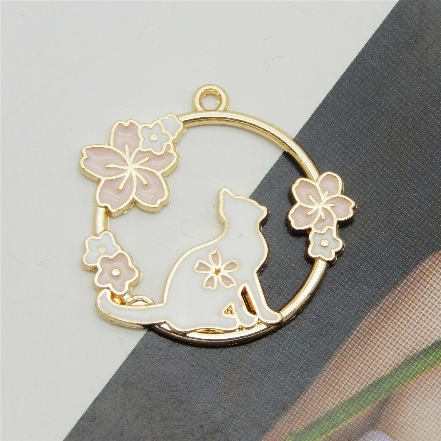 12 PCS Circle Flower Enamel Charm Bracelet Cat Hollow Alloy Pendant Jewelry 30mm