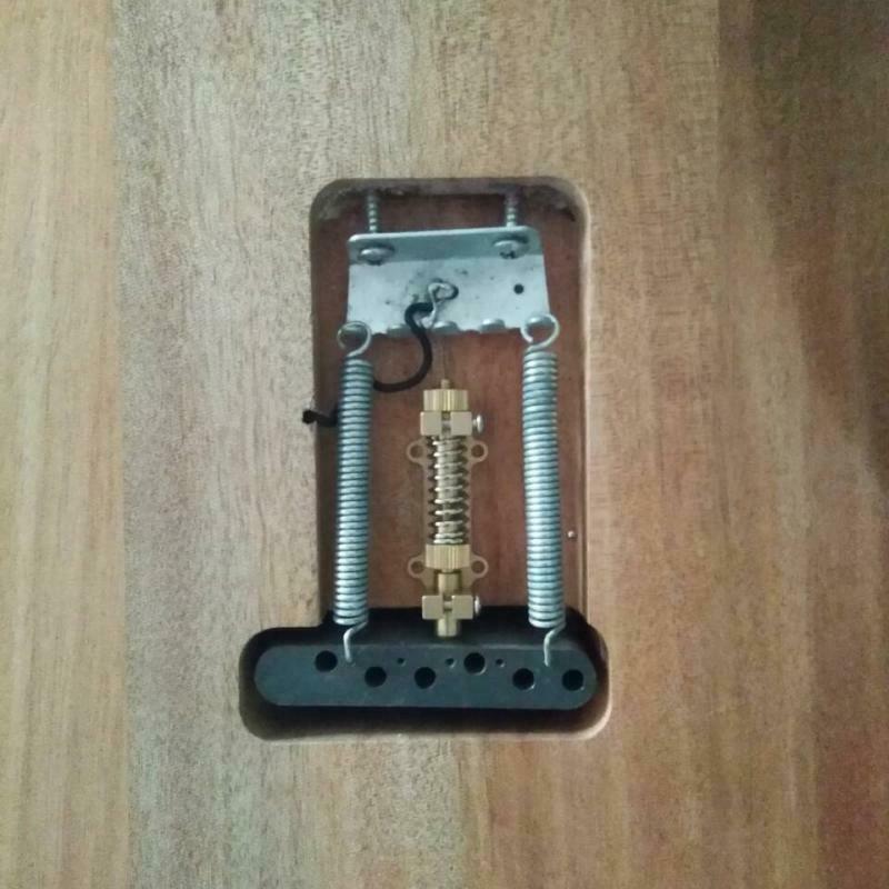 Brass Tremolo Stabilizer Guitar Tremolo Stopper Kit for Electric Guitars