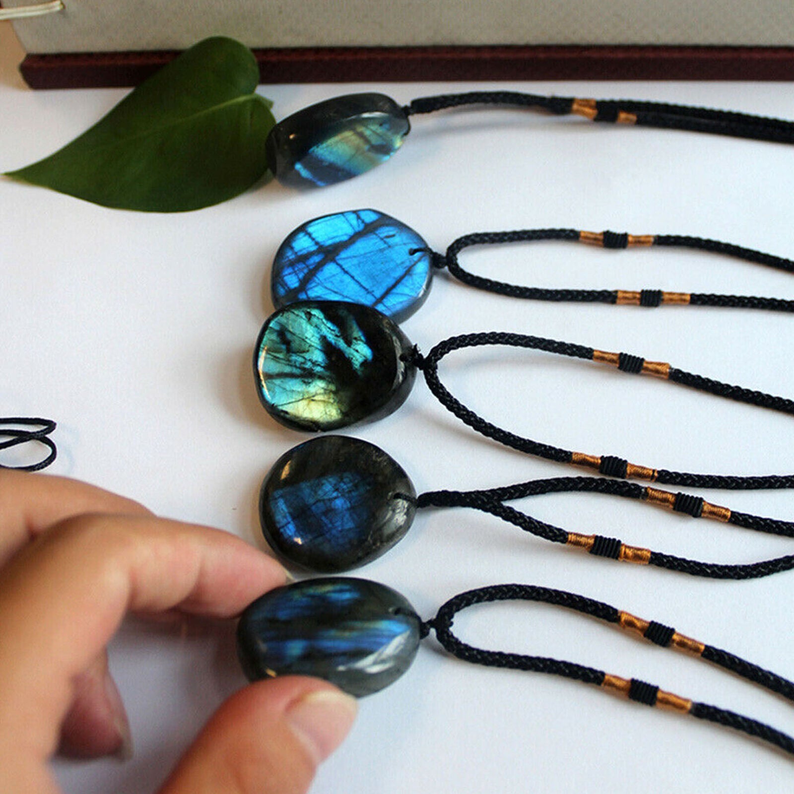 Newly Natural Labradorite Crystal Pendant Necklace Healing Stone Men Women Gift