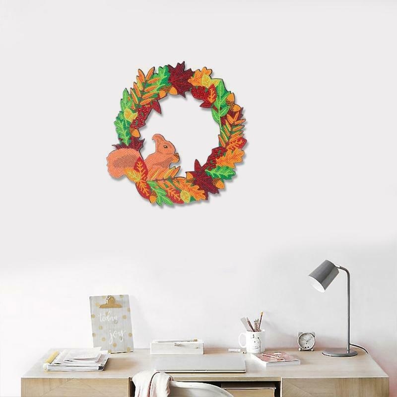 Squirrel Maple Leaf Wreath 5D Special Diamond Painting Embroidery Cross Stitch