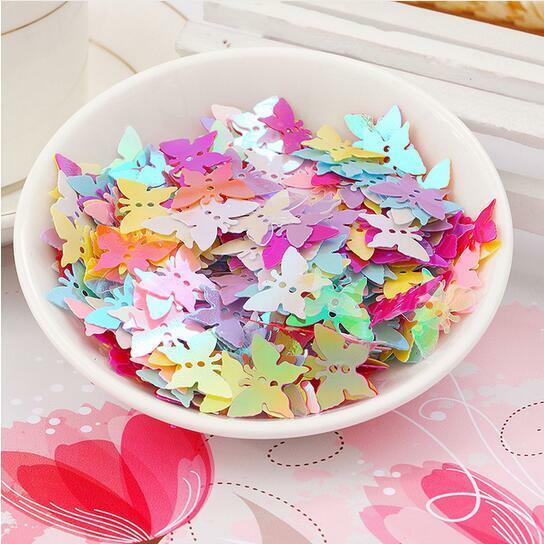 200pcs Butterfly shape PVC Sequins Crafts Sewing Decoration Diy Accessory 18mm