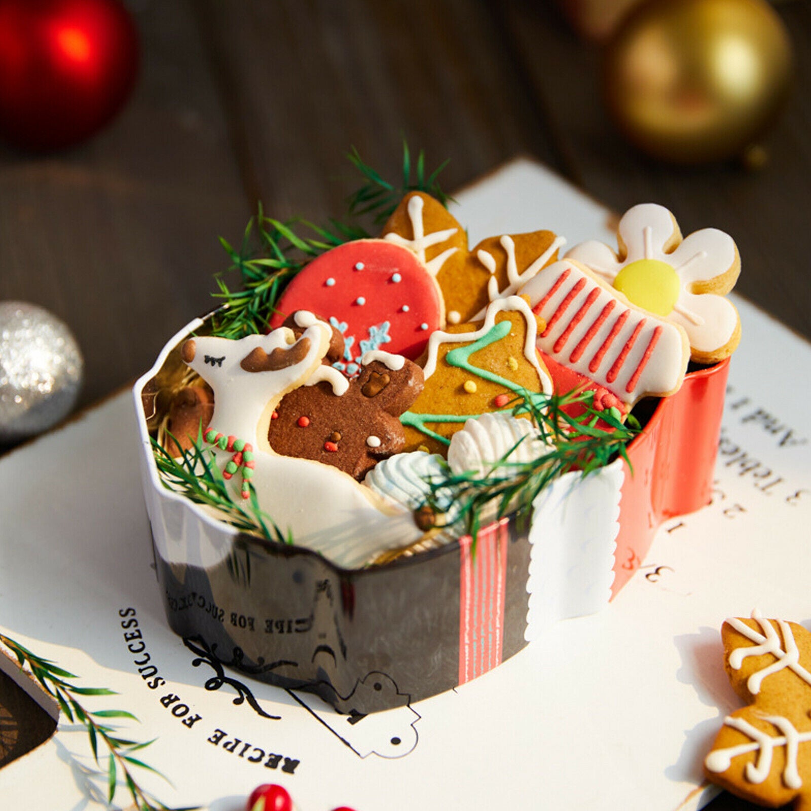 4 Pcs Cookie Tins for Holiday Treats Chocolate Candy Biscuit Container Packaging