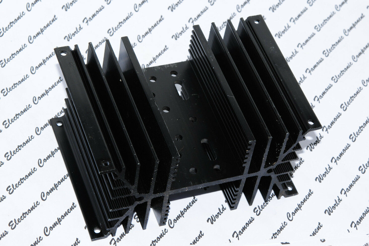 1PCS - AMP Amplifier Large Aluminum Heat Sink - 130 x 90 x 65mm