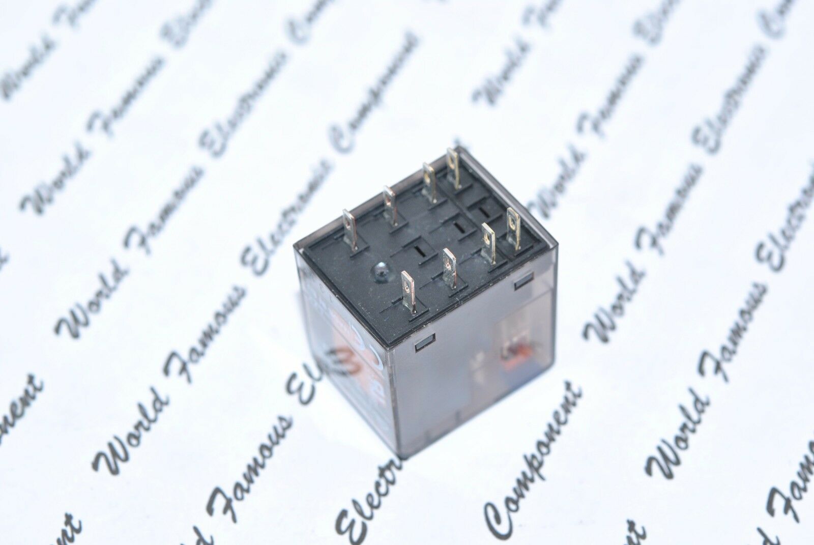 1pcs - SIEMENS PT270024 24VDC  12A/250VAC Relay MADE IN EU