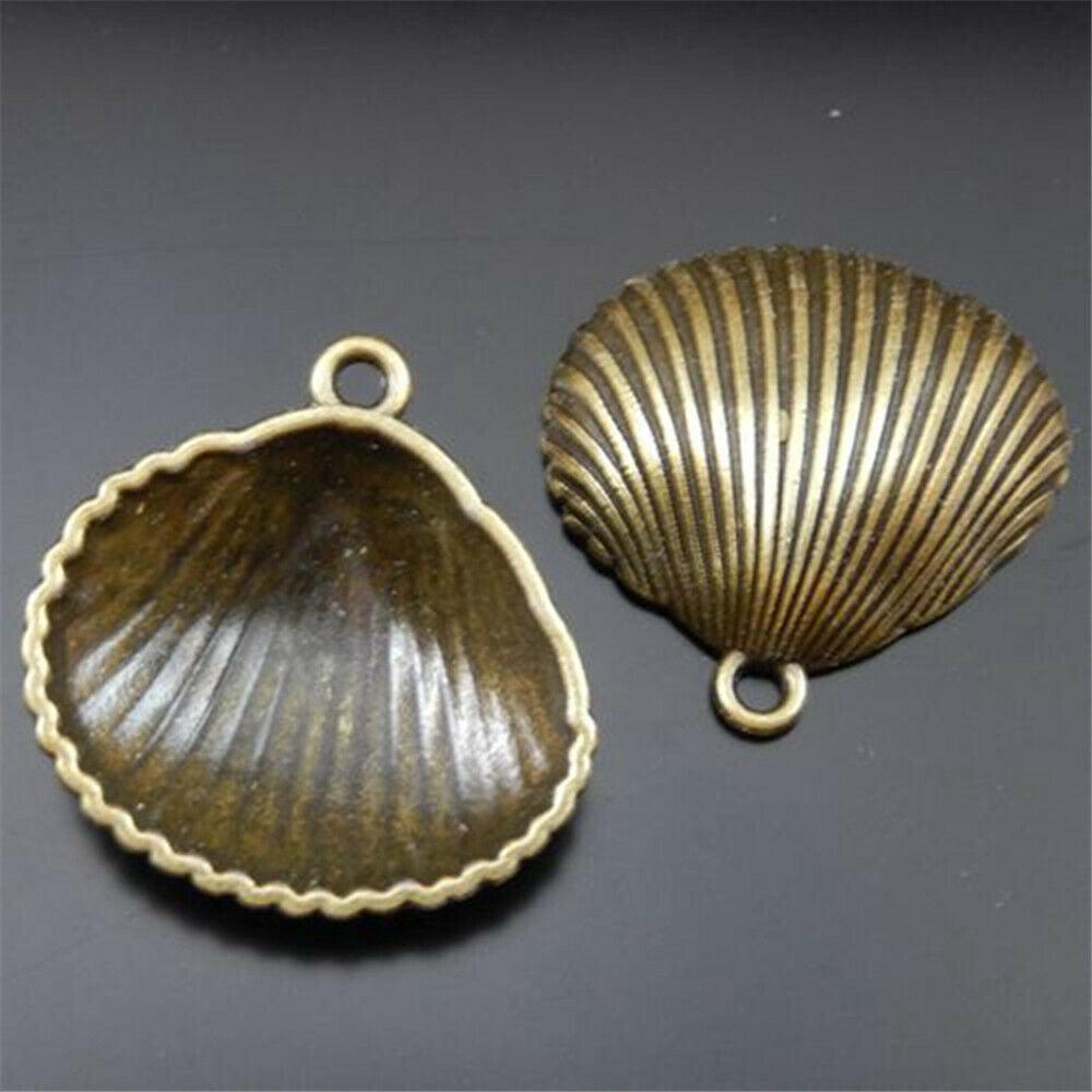 8 PCS Retro Bronze Fan Shell Bracelet Charm Scalop Alloy Pendant Jewelry 27*28mm