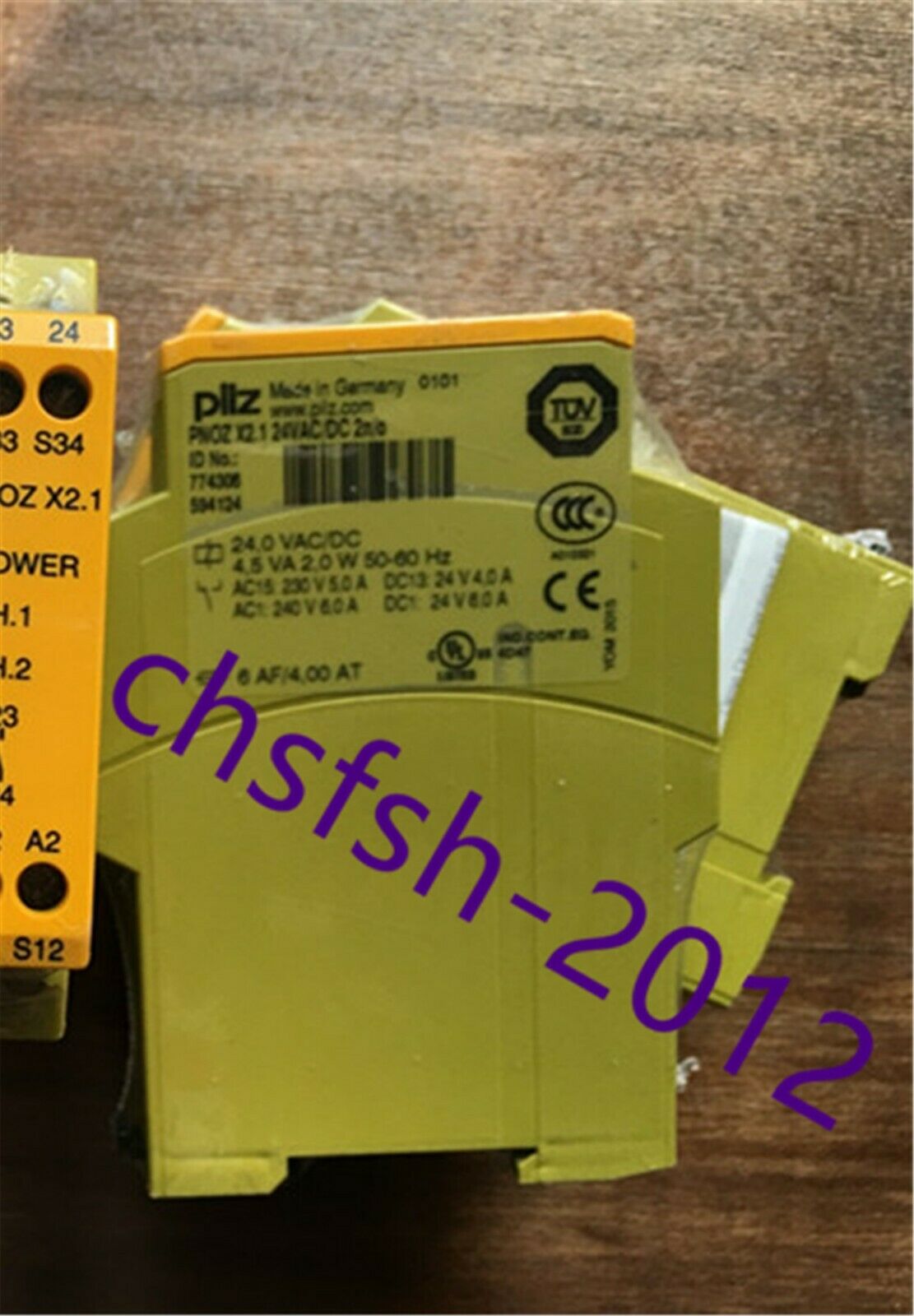 1 pcs New  Pilz  PNOZ X2.1 24VAC/DC safety relay