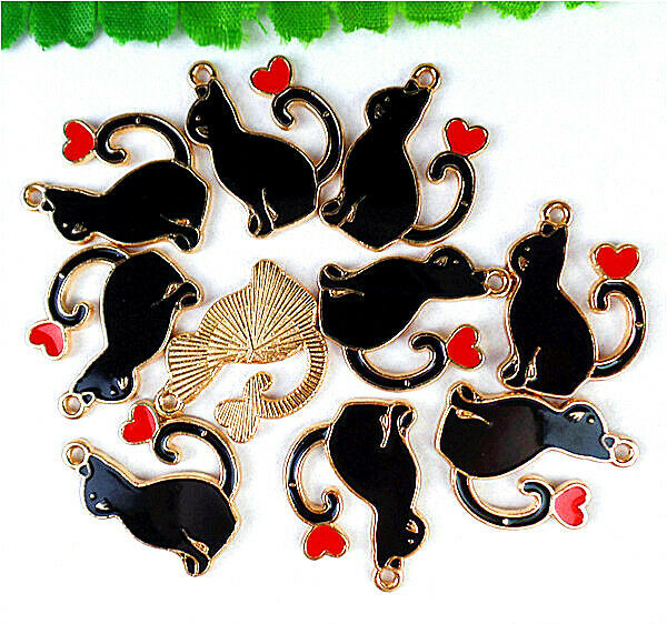 50Pcs 25x18x2mm Alloy Carved Dripping Oil Enamel Love Cat Pendant Bead HH829