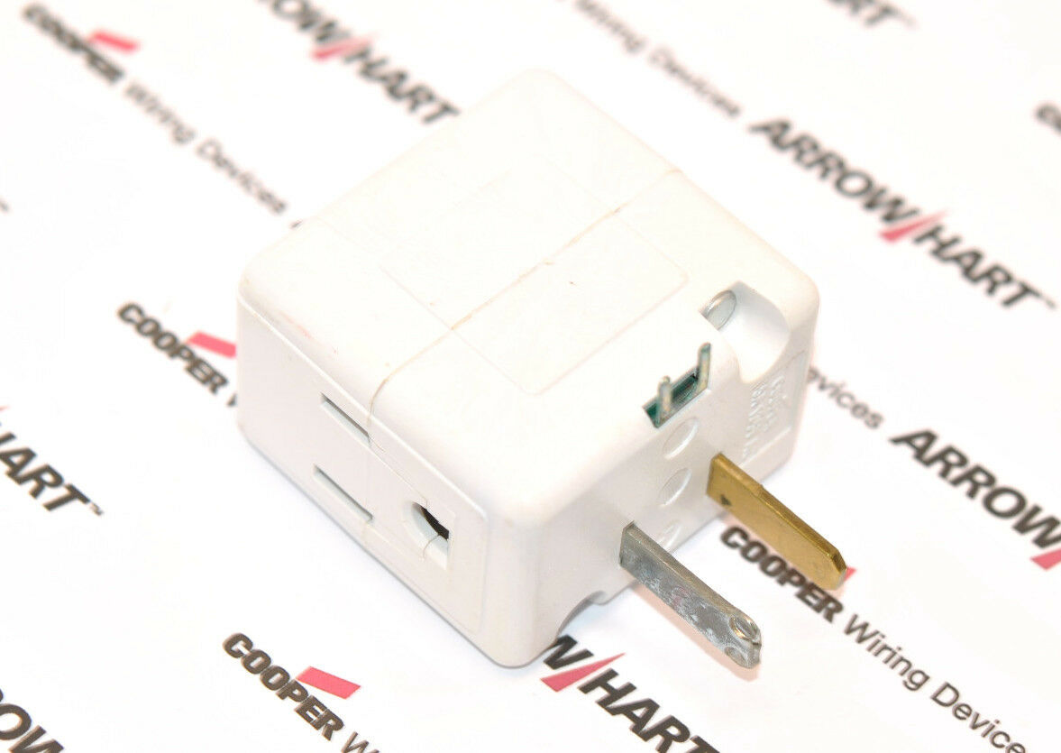 1pcs- COOPER SA483W 15A 125V Three Outlet Cube Tap Single Receptacl to 3 Outlets