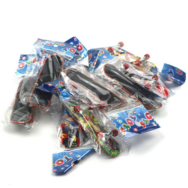 2PCS Random Finger Board Tech Truck Mini Skateboards Alloy Stent Party Gi.l8