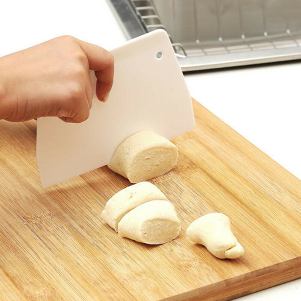 1pc Plastic Dough Cake Scraper Plain Smooth Jagged Edge Spatulas Cutter.l8