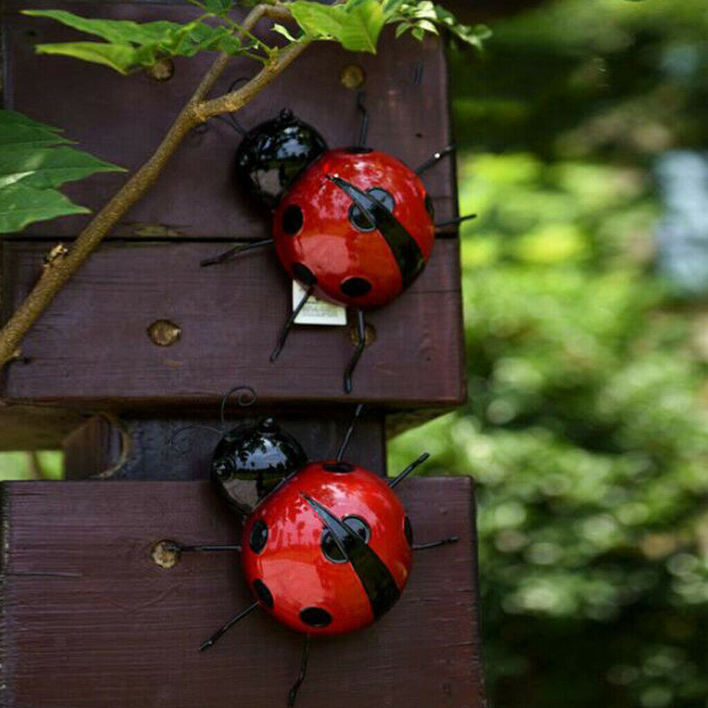 3Pcs Mini Metal Ladybug Fence Hanger for Wall Hanging Outdoor Garden Decor,