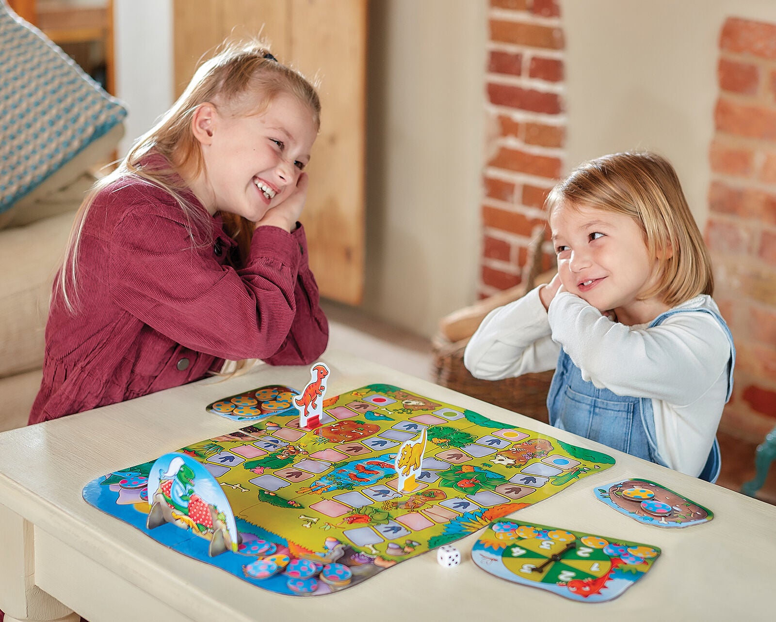Orchard Toys 108 Dino-Snore-Us Counting Board Game Family Children Age 4+