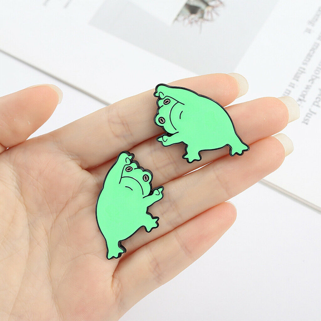 2pcs Cartoon Frog Enamel Pins Pin Badges for Clothing Hat Party Prom Daily