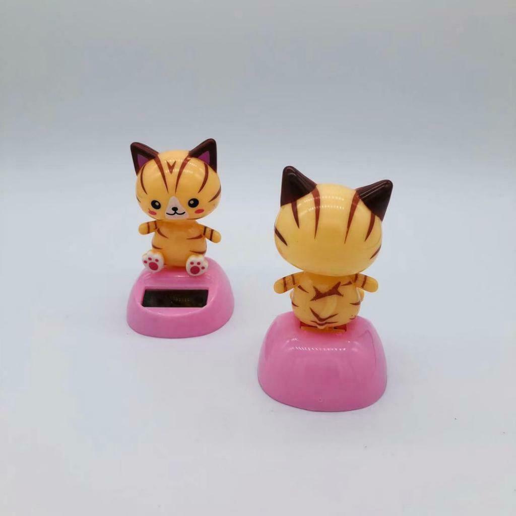 Cute Solar Powered Dancing Lucky Cats Desk and Dashboard DÃ©cor,Yellow