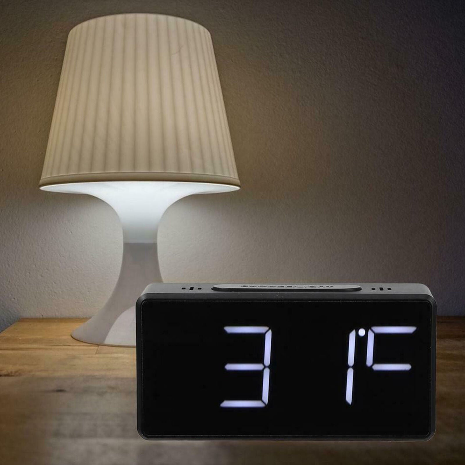 Electric Digital LED Alarm Clock Snooze Table USB Clock Temperature Thermometer