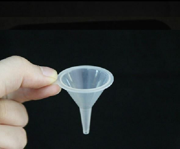 10Pcs Mini Small Plastic Funnels For Perfume Liquid Oil Filling Empty Bottle