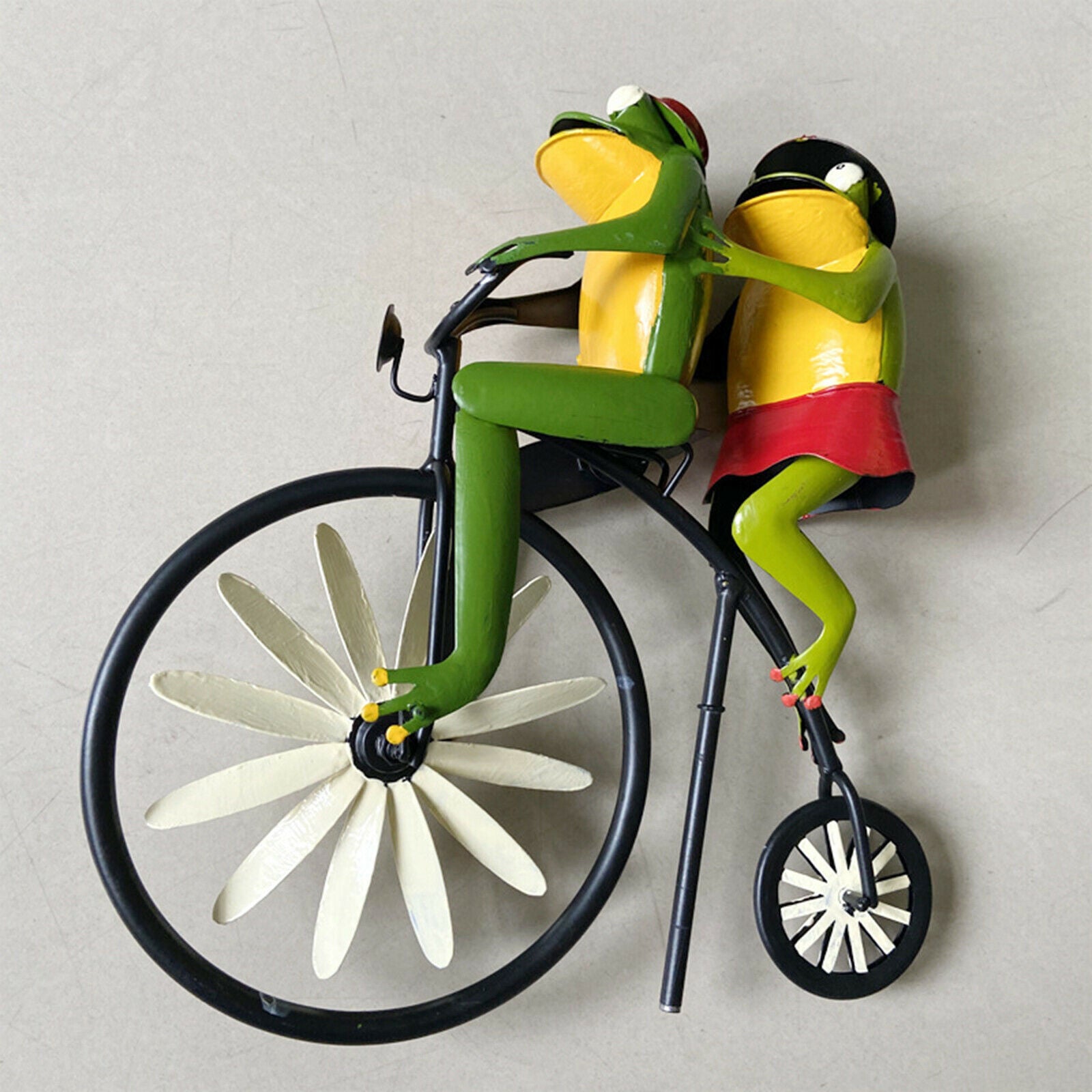Wind Spinner Stake Frog on Windmill Garden Backyard Lawn Decor Ornament