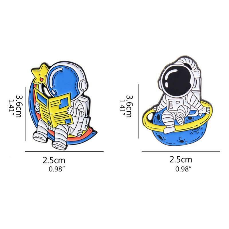Fashionable 2 Pcs Astronaut Brooch Cartoon Pilots Lapel Pin Gifts for Adults Kid