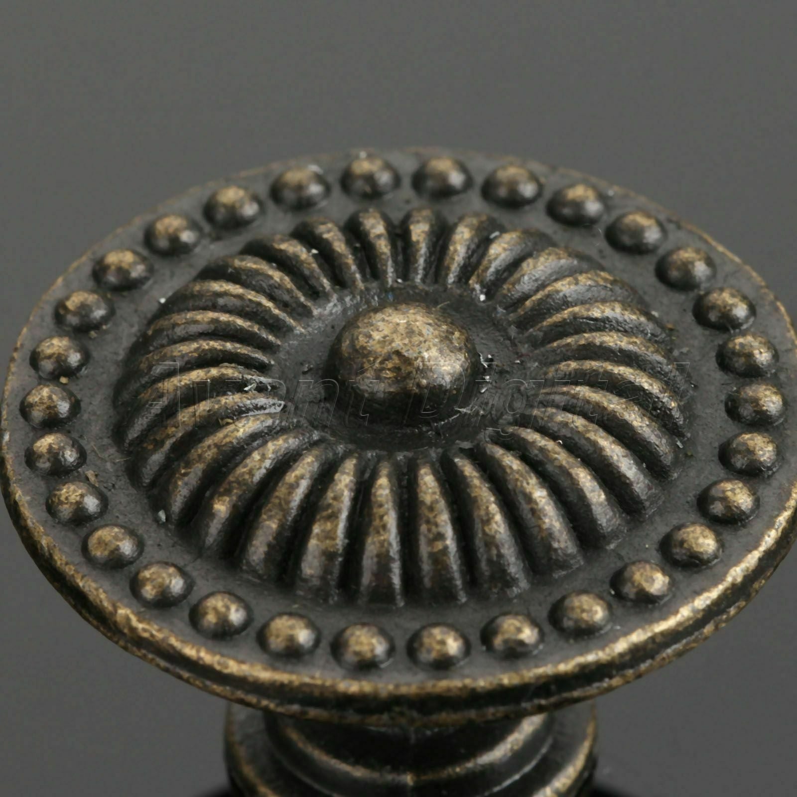 Zinc Alloy Retro Bronze Flower Cabinet Door Pull Handles Drawer Knobs 30*20mm
