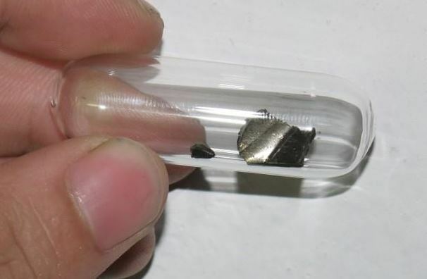 Europium EU Metal 99.99% 1 grams shiny pieces in ampoule under argon
