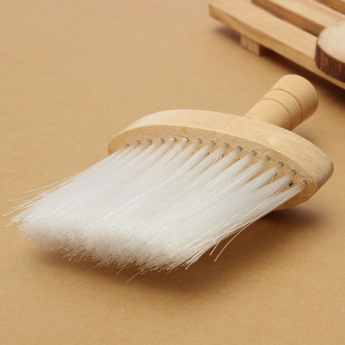 Pro Wood Neck Duster Clean Brush Barbers Hair Cutting Hairdressing Tool