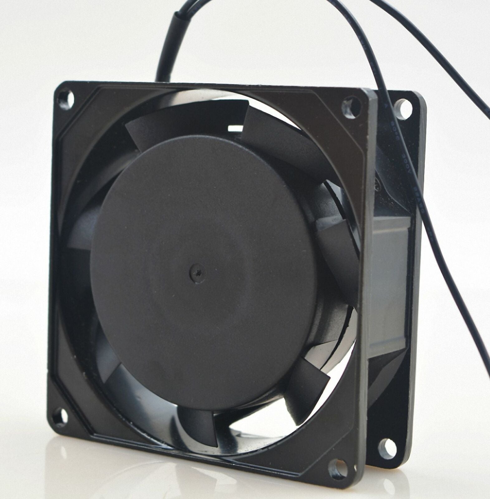 AC 220V - 240V Aluminum Cooling Fan Computer 80 x 80 x 25mm [M_M_S]