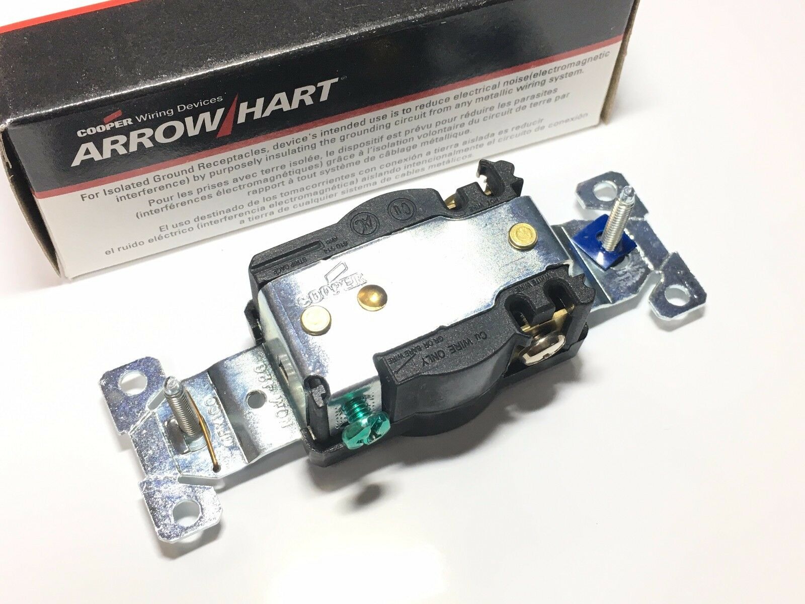1pcs - COOPER 5361BK industrial  Single Receptacle 20A-125V NEMA 5-20R Outlet