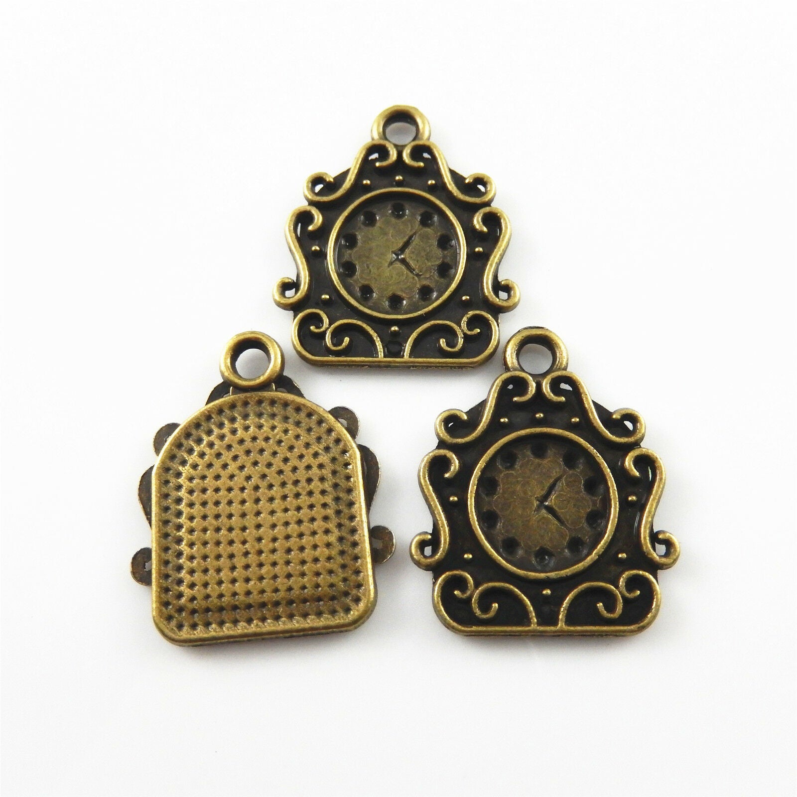 20 pcs Antiqued Bronze Alloy Clock Look Charm Pendant Crafts 24x23mm 33152