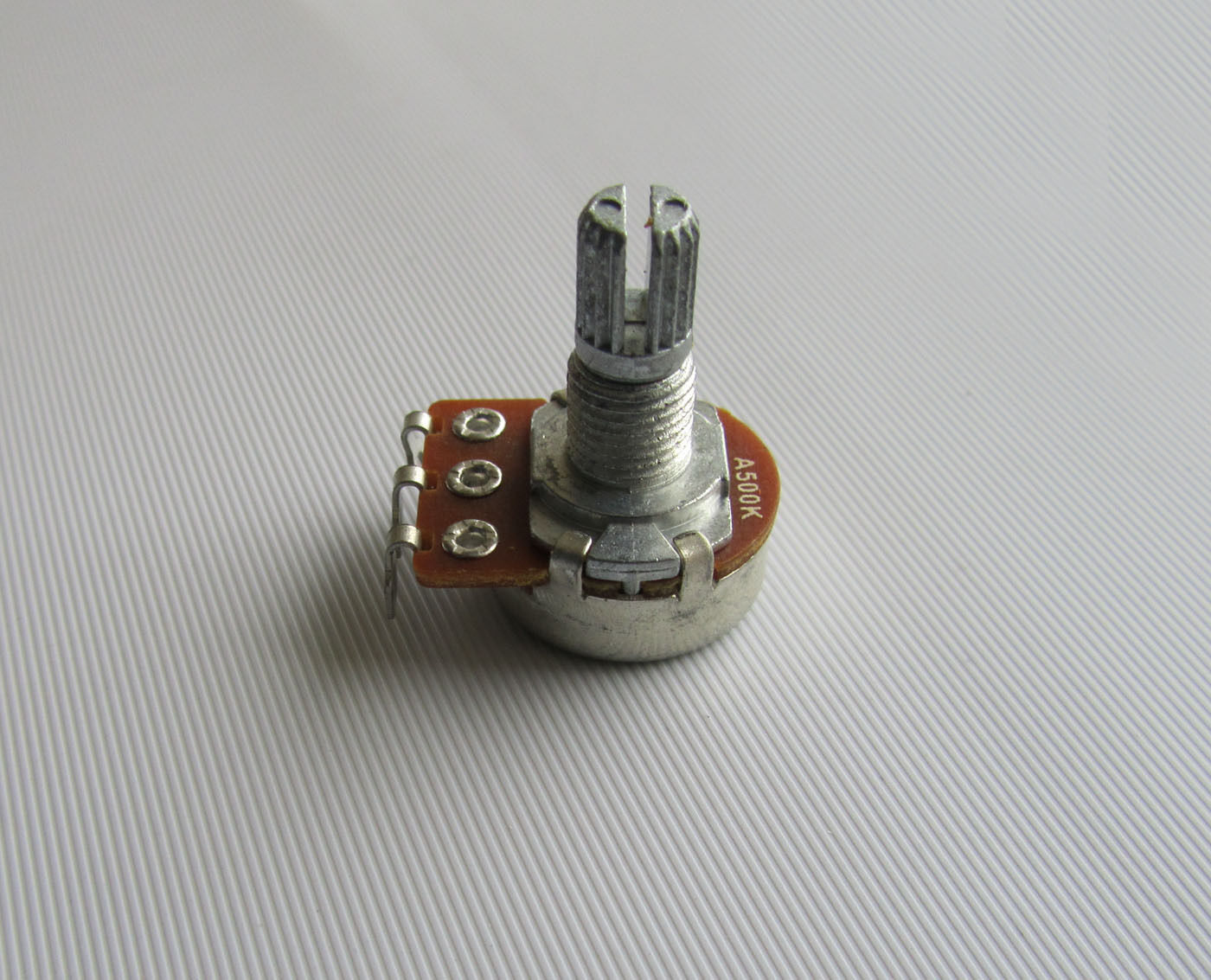 10x Audio 500K Electric Guitar Mini Pots Short Split Shaft Potentiometer A500K