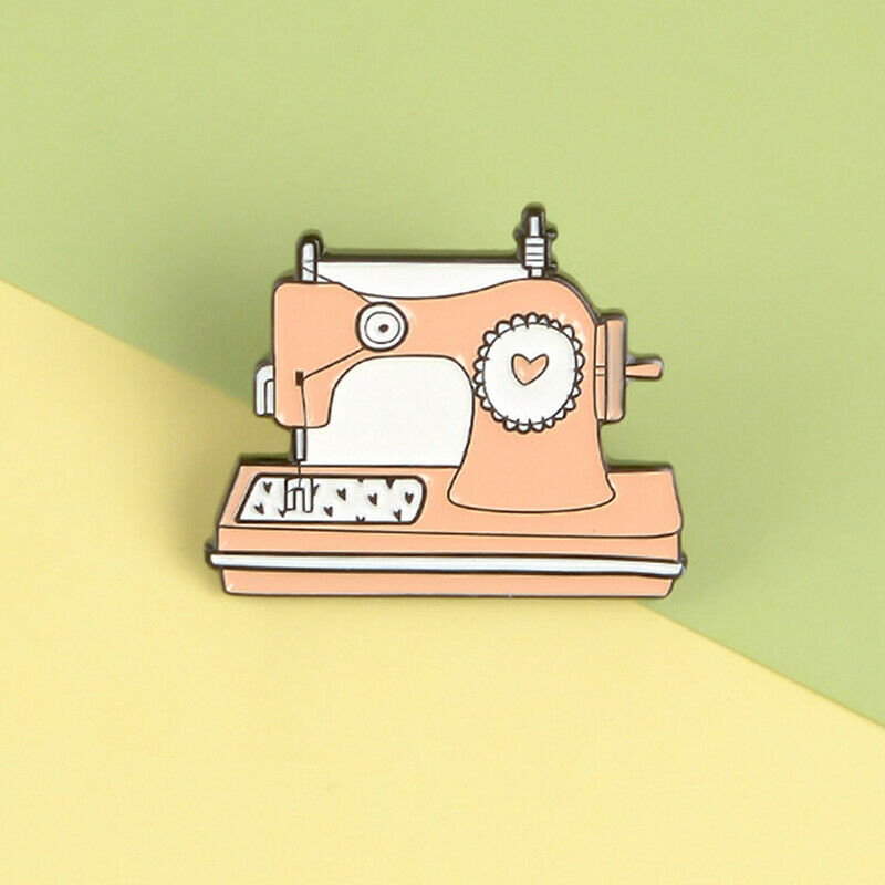 Cute Enamel Sewing Machine Lapel Collar Pin Corsage Brooch Women Jewelry .l8