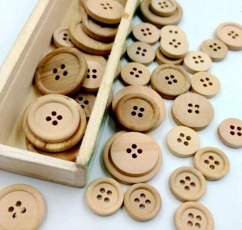 50 Pcs Mixed Wooden Buttons Natural Color Round 4-Holes Sewing Scrapbooking US