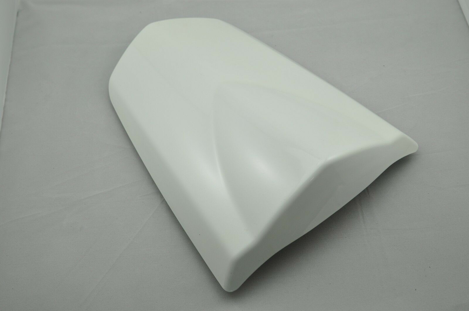 Motorcycyle White Rear Pillion Seat Cowl Cover For Suzuki GSXR1000 K3 03-2004
