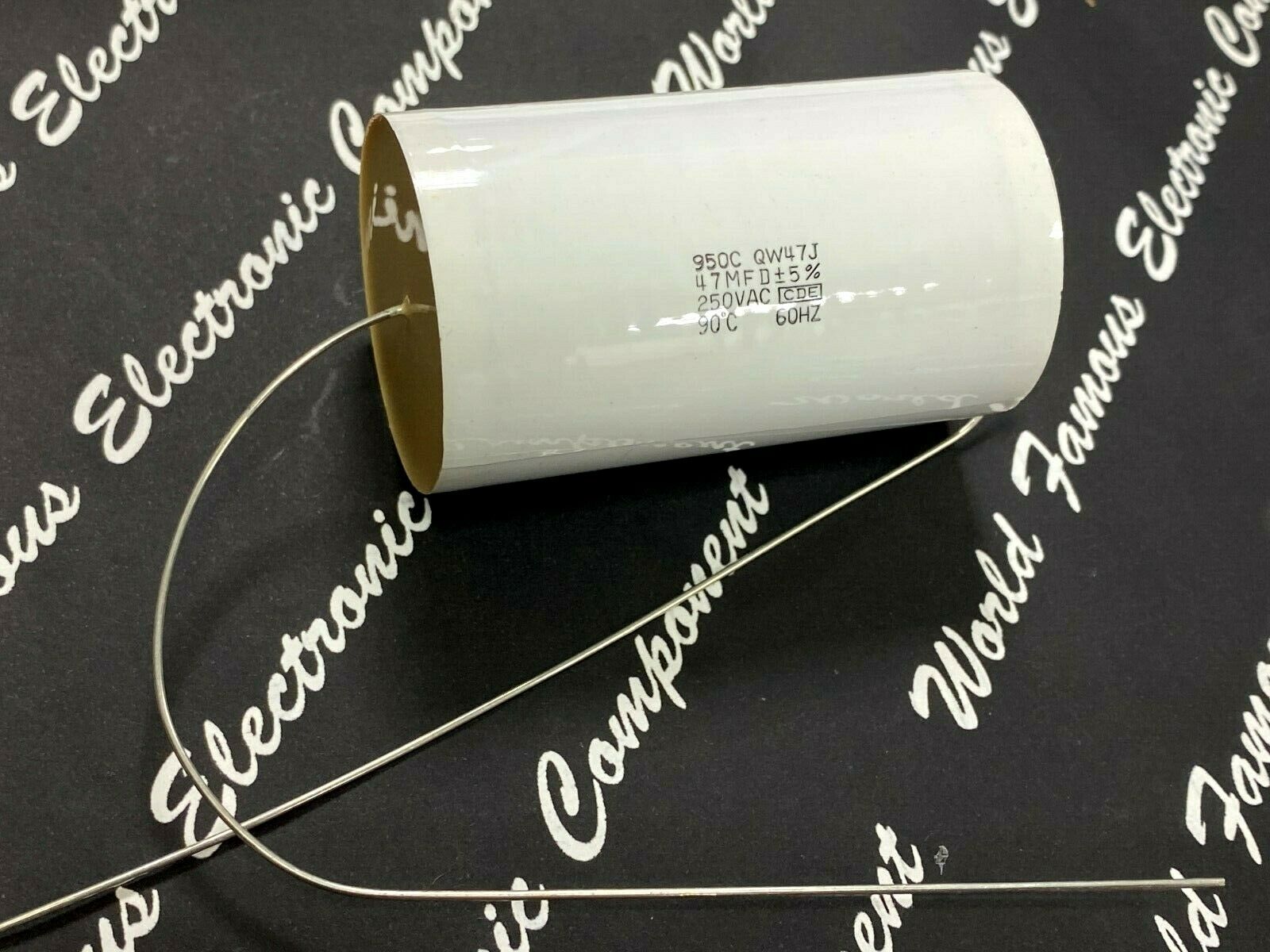 1pcs-CDE 950 47uF 250V(ac) 5% 950CQW47J Polypropylene Axial Film Capacitor