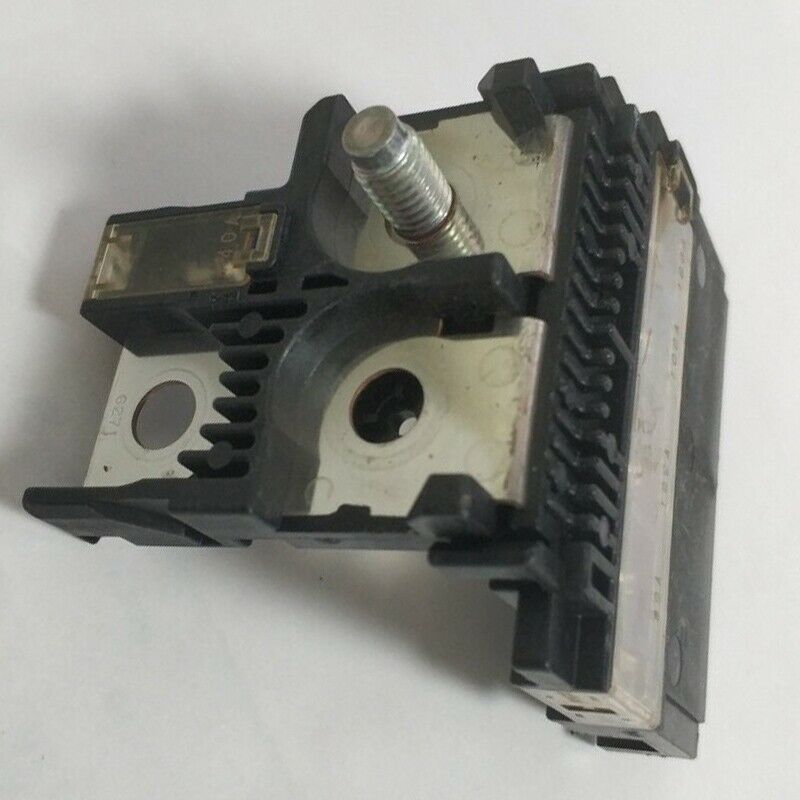 Positive Battery Cable Fuse Fusible Link Connector for Various 2004-2013  C4W1