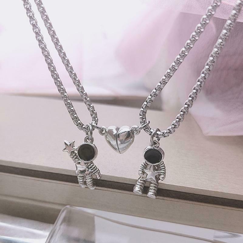 2Pcs Stainless Steel Mutual Attraction Magnet Matching Spaceman Pendant Necklace