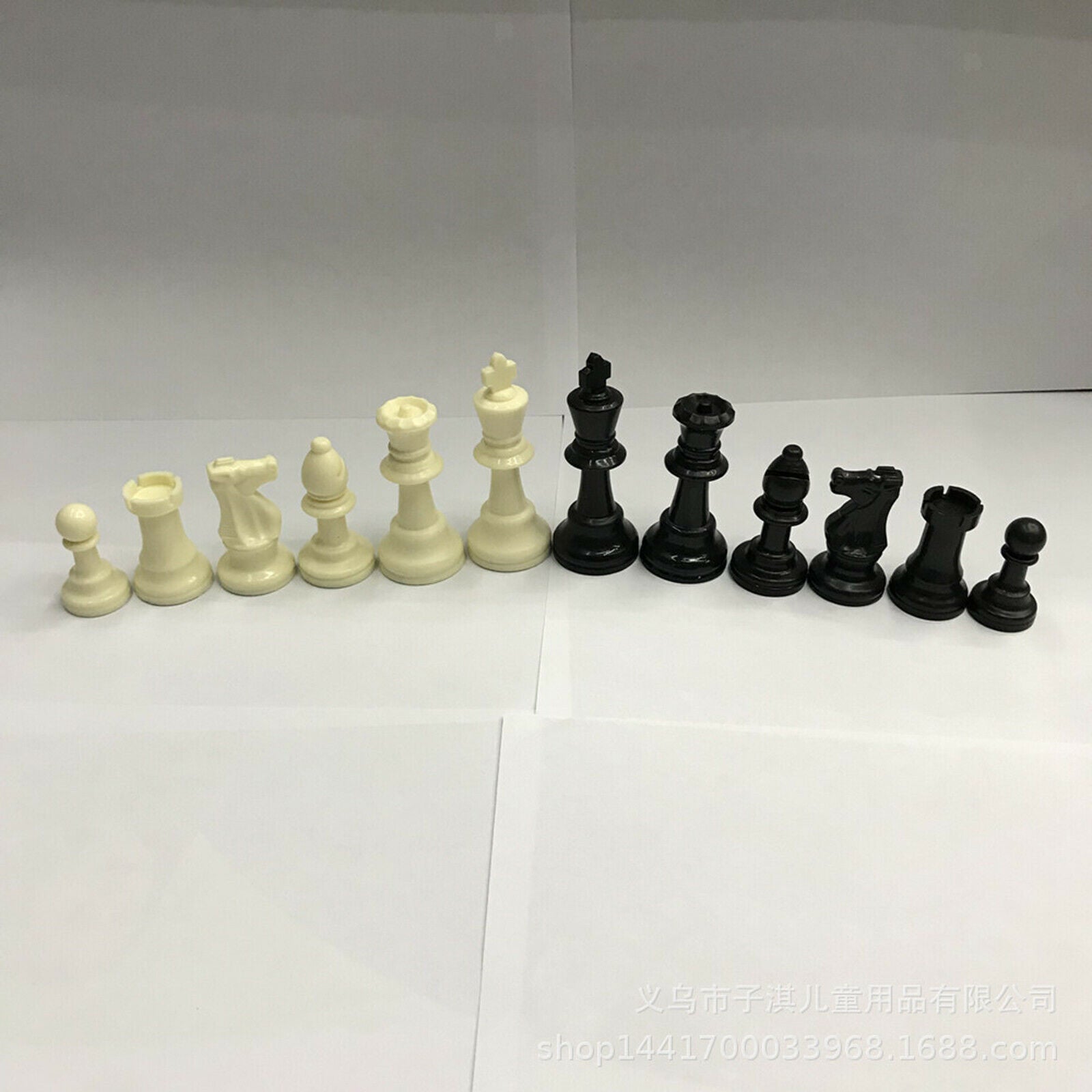 32x Chess Pieces Set Plastic Traveling Game Chess Game 64mm King for Travel