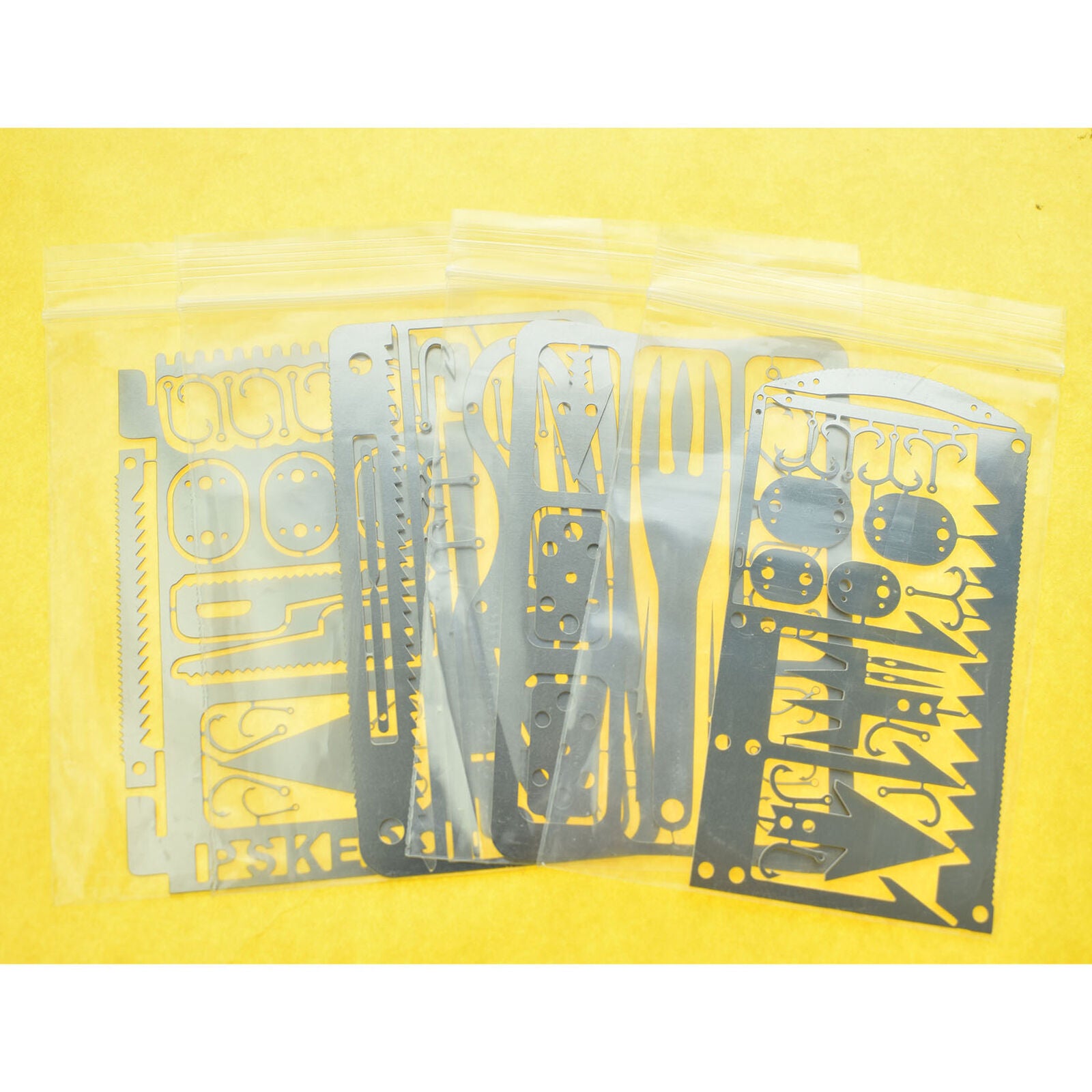 4Pcs Survival Tool Card Best Multitool Hunting Survival Kit Emergency Kit Pocket