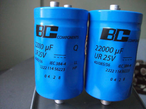 2x NEW 22000UF 25V BC 114 LOW ESR EXTREMELY HI _END LONG LIFE CAPS FOR AUDIO !!